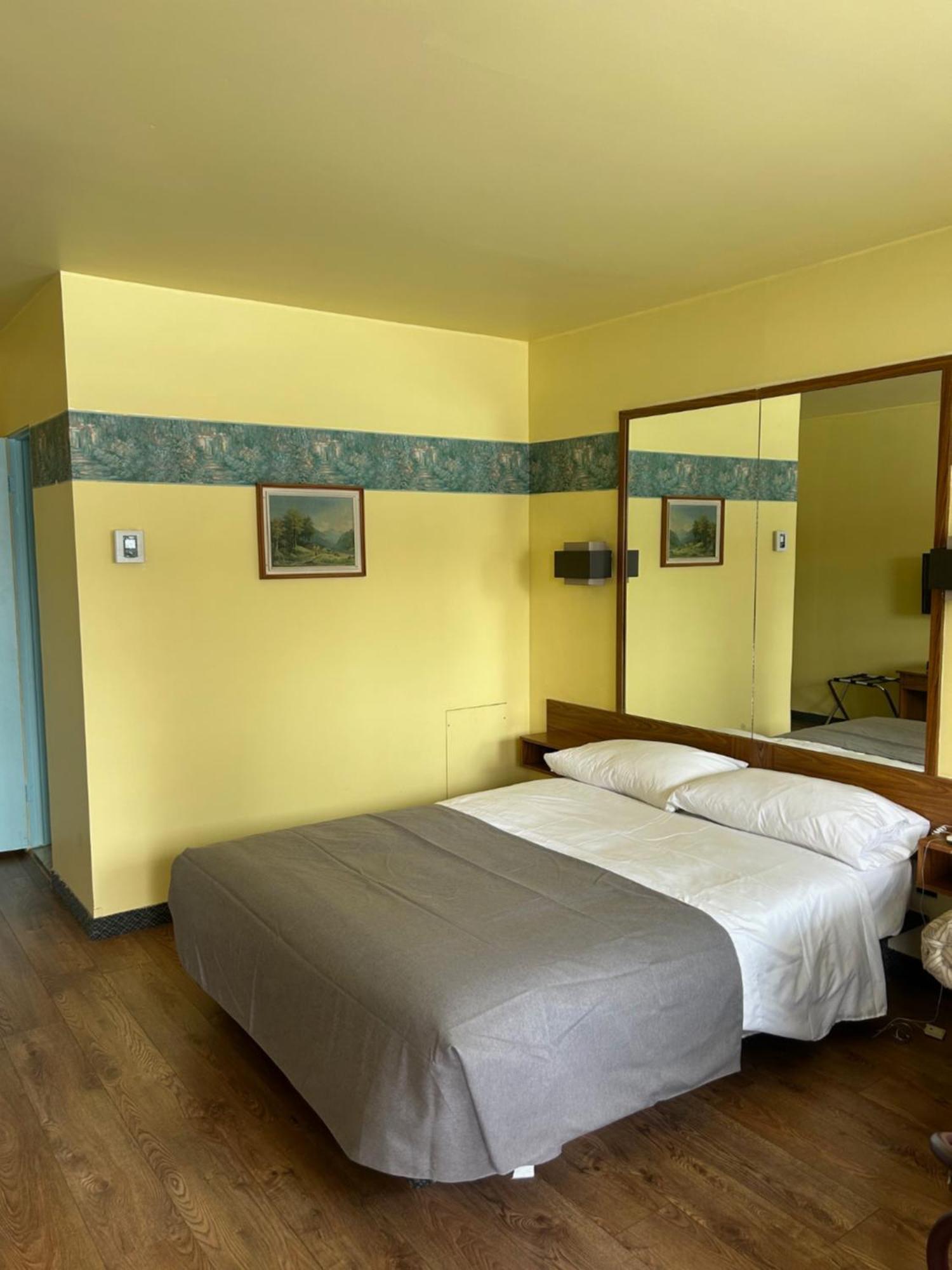 Motel R-100 Longueuil Zewnętrze zdjęcie
