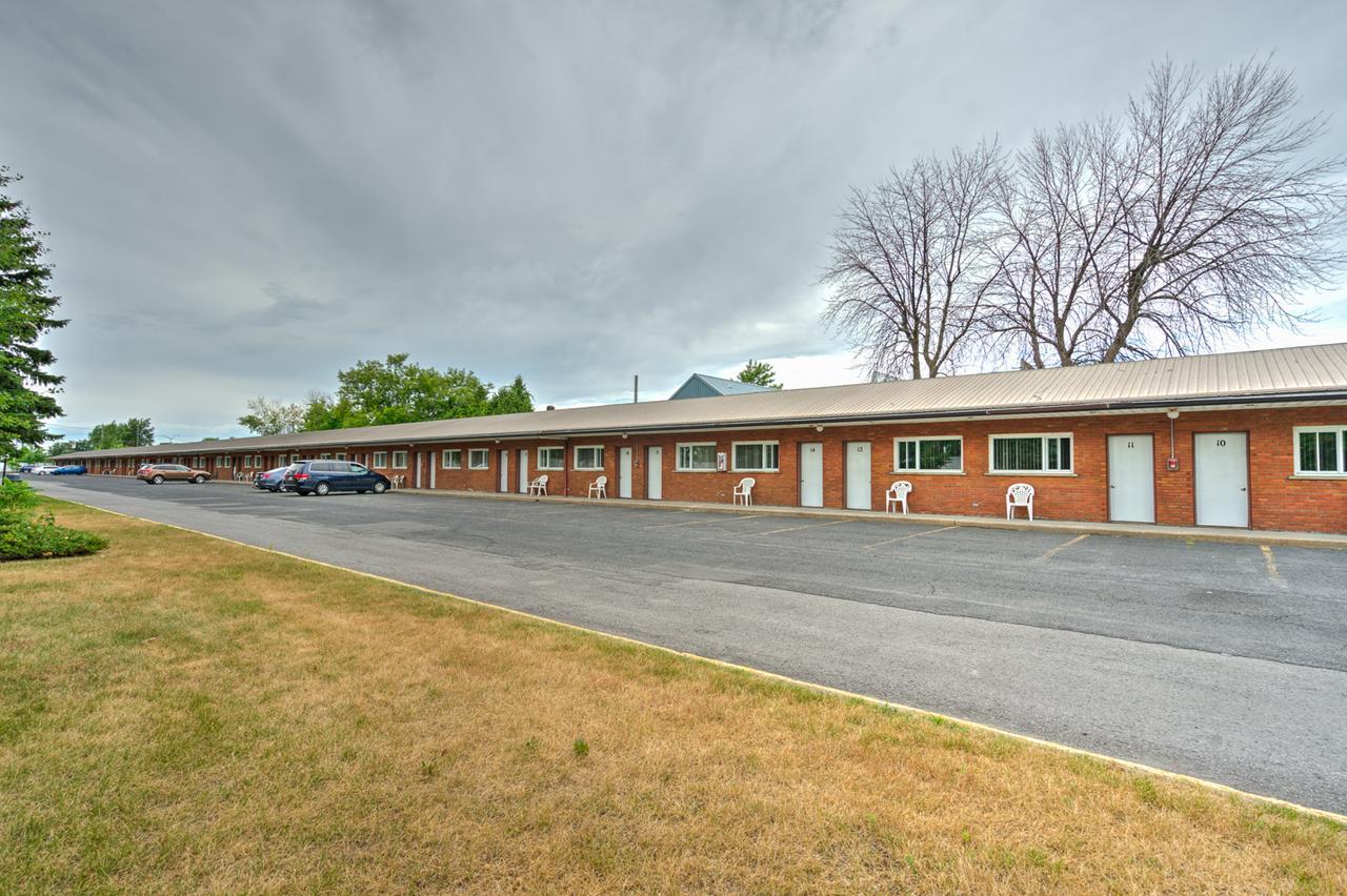 Motel R-100 Longueuil Zewnętrze zdjęcie