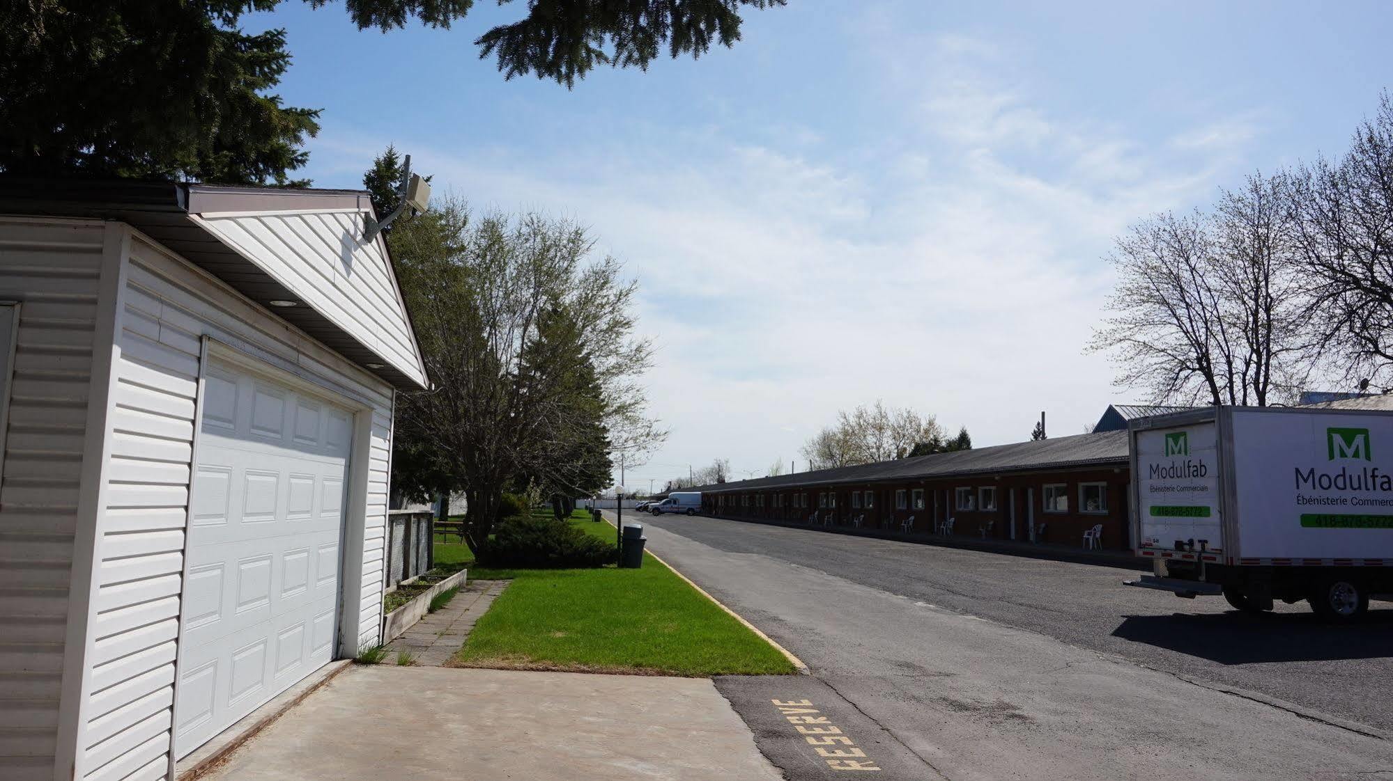Motel R-100 Longueuil Zewnętrze zdjęcie